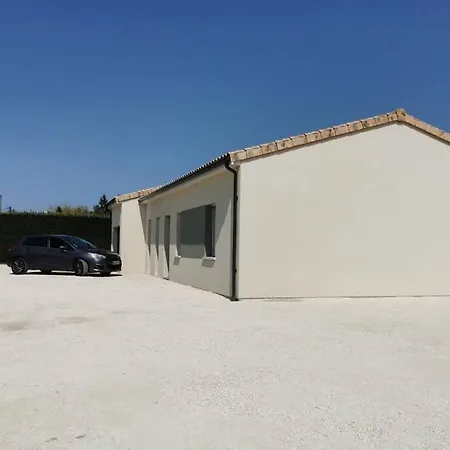 Maison Chaleureuse, Tout Equipe, 1 Chambre Lit Deux Place Vakantiehuis Jardres